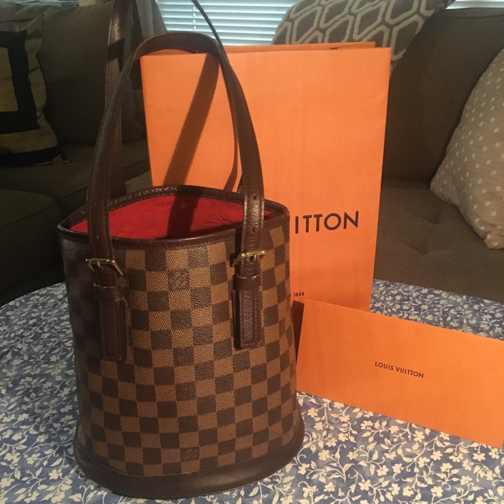 Louis Vuitton Marais Bucket Damier brown canvas